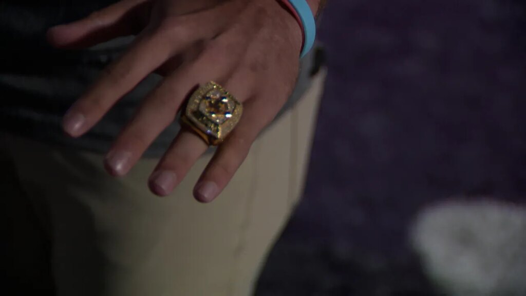 Calvary Day baseball receives state championship rings