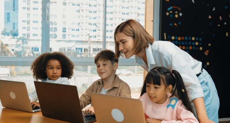 Can AI keep students motivated, or does it do the opposite?