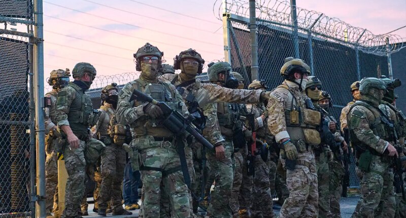 Chicago police ordered not to respond after car-ramming attack on federal agents: sources