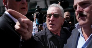 De Niro says Trump 'has no empathy': 'He’s an alien'