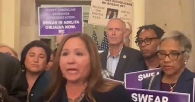 Democrats protest Rep-elect Grijalva swearing-in delay