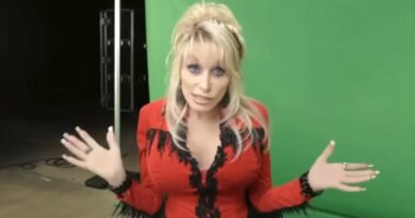 Dolly Parton breaks silence on her health condition