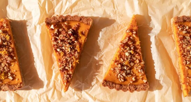 Earn $1K to eat Thanksgiving pies — here’s how