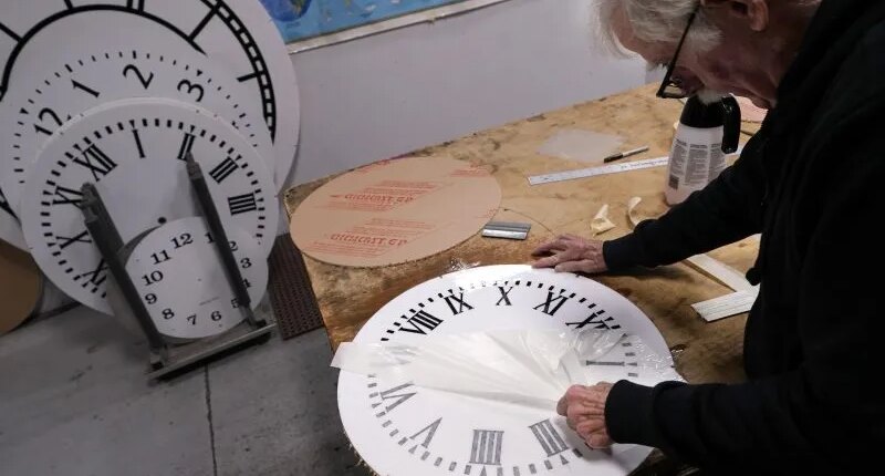 Effort to fast-track permanent daylight saving time bill thwarted: What happens now?