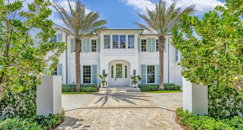 Estate near Mar-a-Lago with tunnel to the ocean on sale for $85M