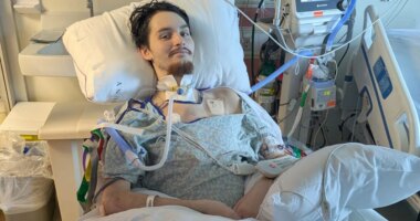 Father-to-be wakes from coma, tells police girlfriend crashed car on purpose before he dies