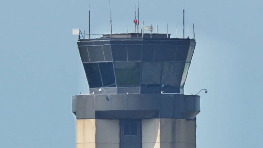 Flight chaos as air traffic control systems go dark