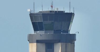 Flight chaos as air traffic control systems go dark