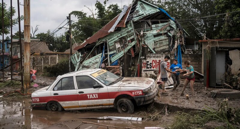 Floods, landslides in Mexico leave at least 41 dead