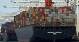 Four GOP Senators Side With Dems, Vote to End Trump's Global Tariffs