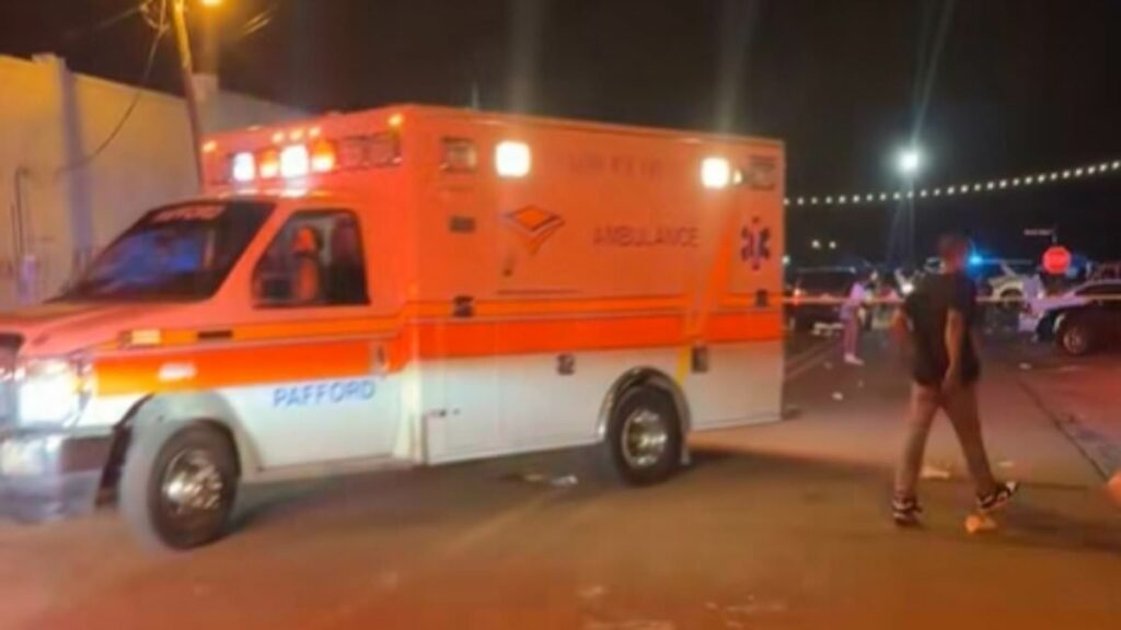 Four dead and 12 injured in Mississippi shooting