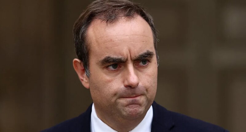 French prime minister resigns less than month after taking office