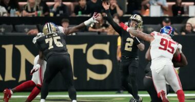 Giants' lack of pass rush growing more and more alarming