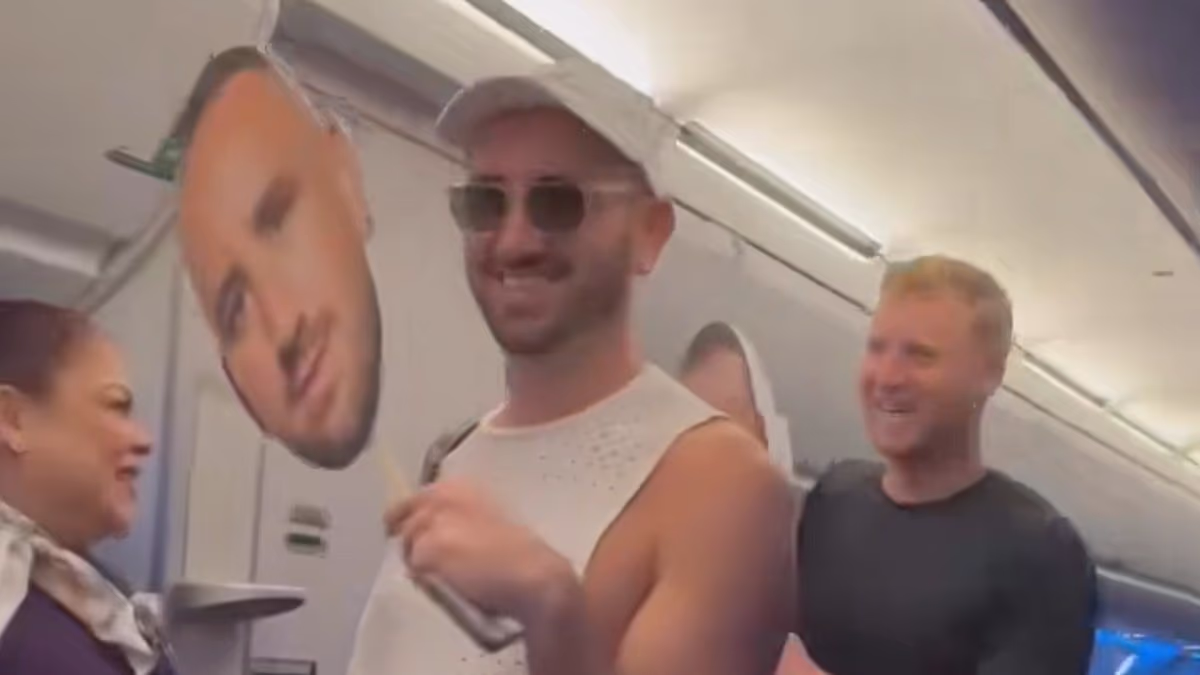 Hateful oaf ruined wedding excitement as we boarded Delta flight