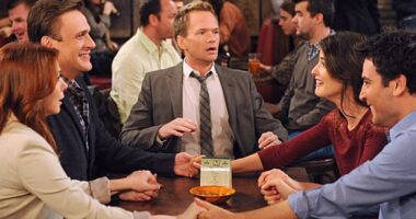 How I Met Your Mother Superfan Calculated The Sitcom's Staggering Waste Of Alcohol