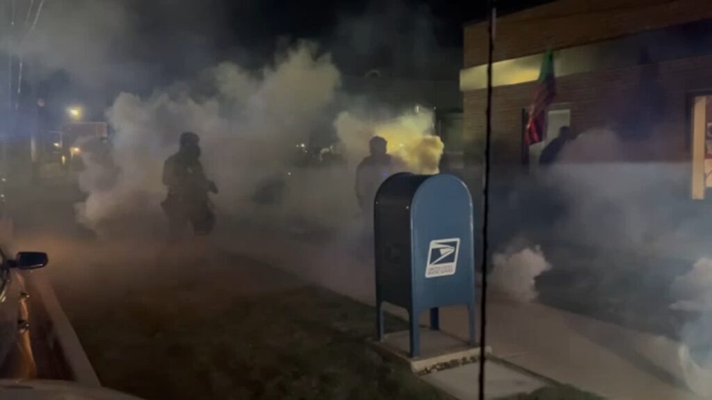 ICE Chicago news: Federal judge questions ICE, CBP on federal agents' use of force, tear gas