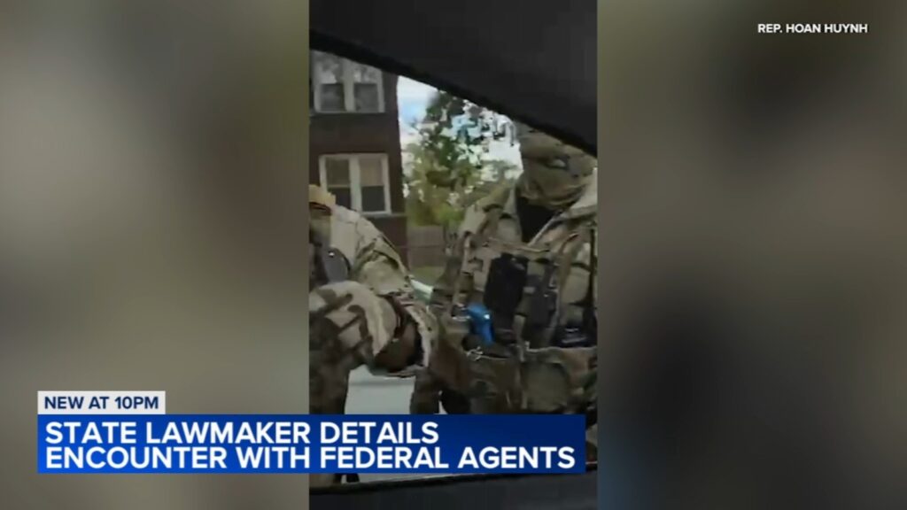 Illinois Rep. Hoan Huynh says Customs and Border Patrol agents surrounded his car near Montrose, Kimball in Albany Park, Chicago