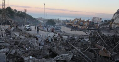 Israel, amid Gaza ceasefire, kills at least 1 in overnight strikes on Lebanon