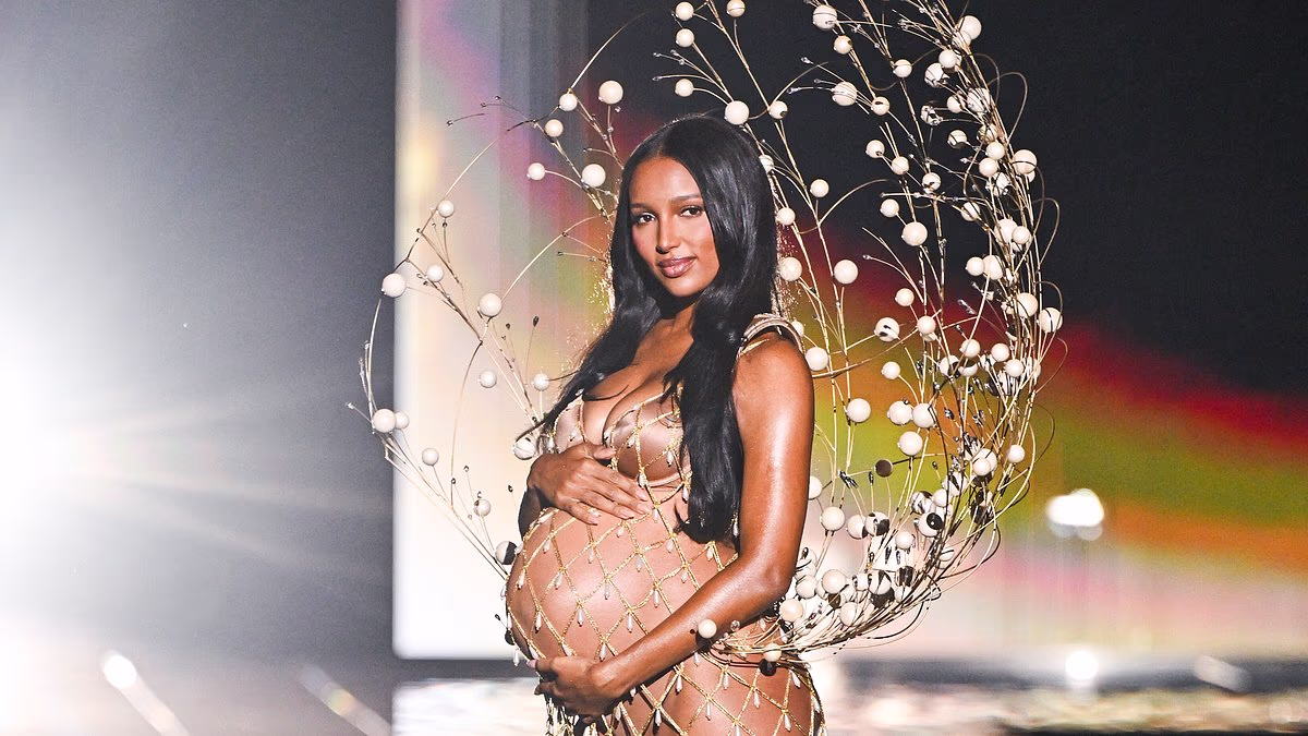 Jasmine Tookes opens the 2025 Victoria's Secret Fashion Show at NINE months pregnant