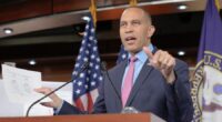 Jeffries rejects one-year extension of ObamaCare subsidies: 'A laughable proposition'
