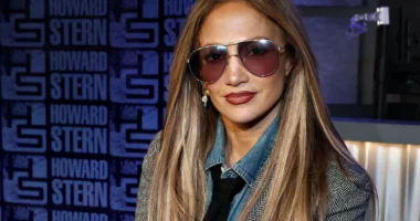 Jennifer Lopez Tells Howard Stern She Was 'Always Scared' to Come on His Show After He Trashed Her for Years