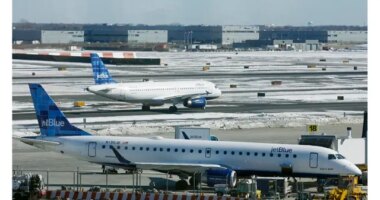 JetBlue flight makes emergency landing at Tampa Airport after sudden 'drop in altitude' injures passengers