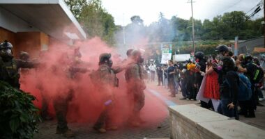 Judge blocks Trump from sending National Guard into Portland