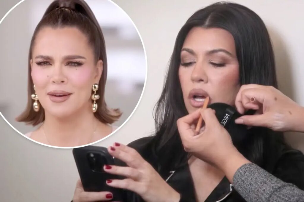 Kourtney Kardashian leaves family group chat over 'negative' Khloé 'talking s--t'