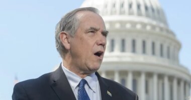 Live updates: Merkley delivers marathon speech before shutdown vote; new Russia sanctions to come
