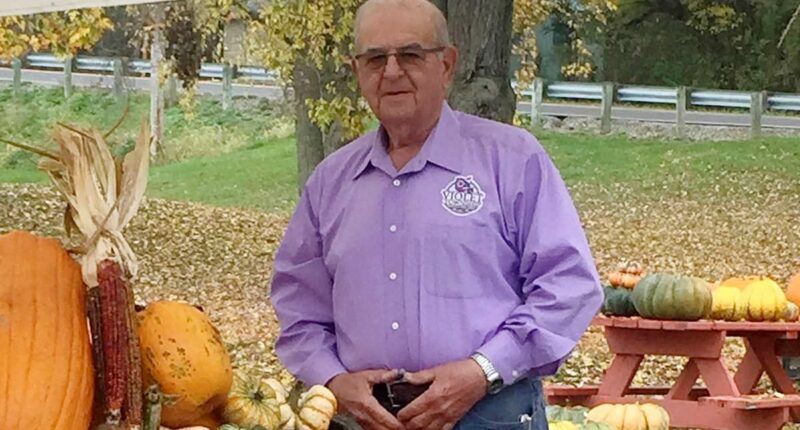 Local farmer has 300 pumpkins worth $6K snatched from his field