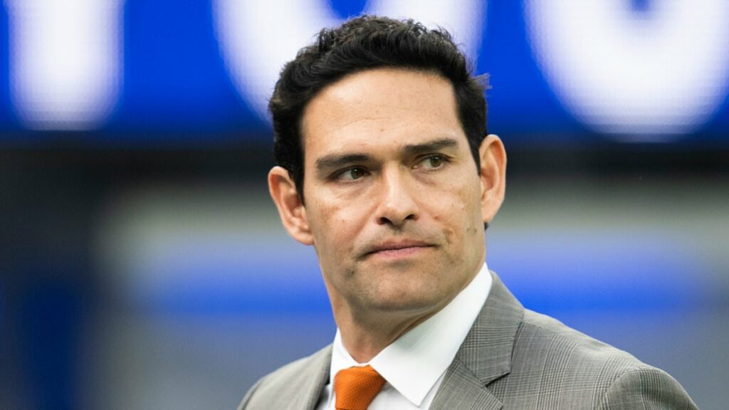 Mark Sanchez charged for attacking truck driver after being stabbed