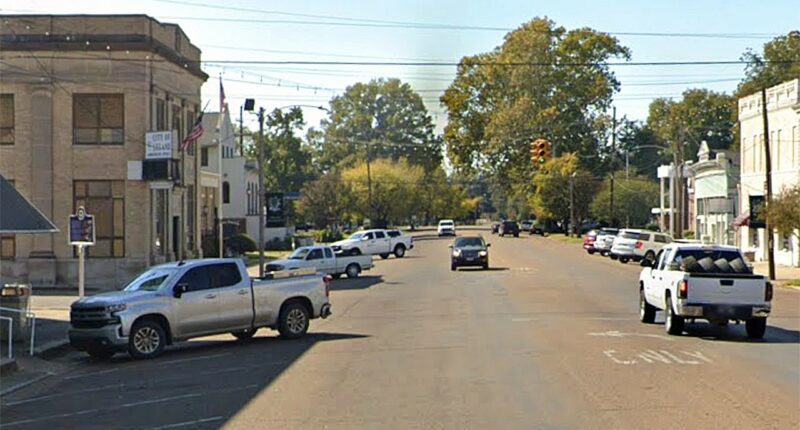 Mississippi homecoming turns deadly: 4 Killed, 12 Injured in downtown Leland shooting