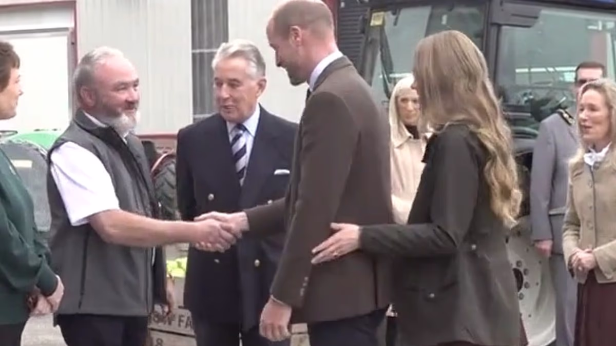 Moment William reassures Kate with secret gesture in Northern Ireland
