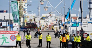 Munich Oktoberfest fairgrounds closed after bomb threat and deadly explosion