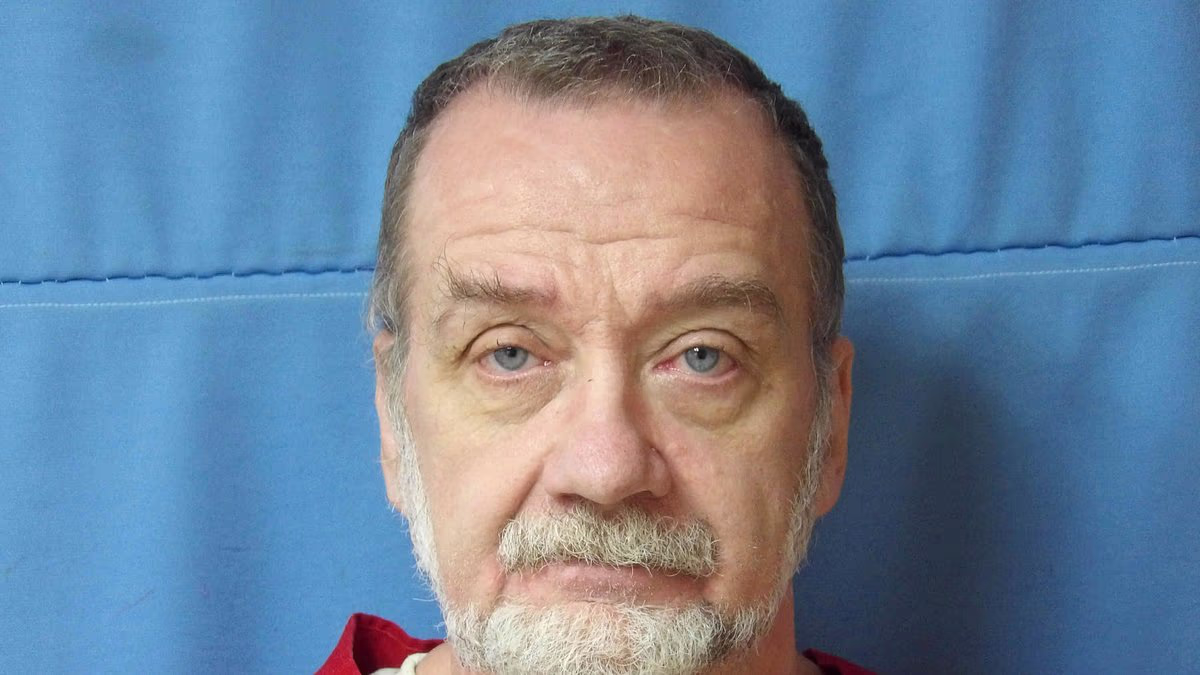 Murderer's final words and hearty last meal as he's executed