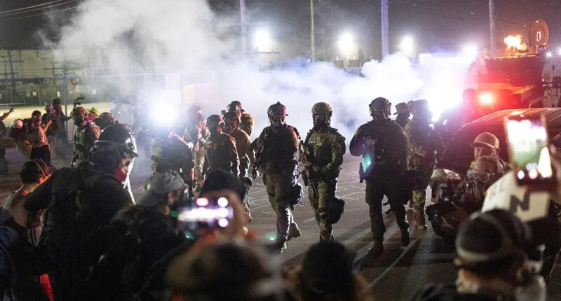 National police union calls Chicago's refusal to help ICE agents 'shocking' violation of duty
