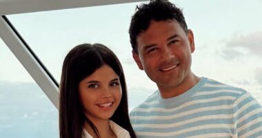 Nepo baby Scarlett Thomas, 16, shows off her incredible singing skills