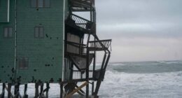 Nor'easter prompts New Jersey state of emergency, coastal flooding