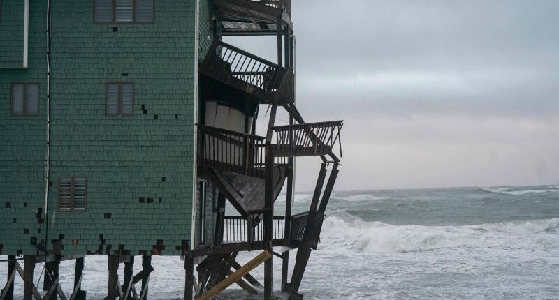 Nor'easter prompts New Jersey state of emergency, coastal flooding