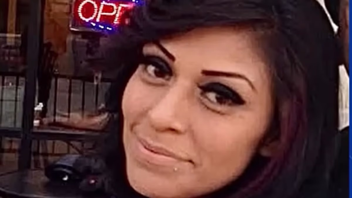 Nurse gunned down in murder-suicide in front of diners