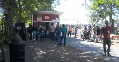 Popular fall spot in Champaign seeing 'big surge' thanks to cooler weather
