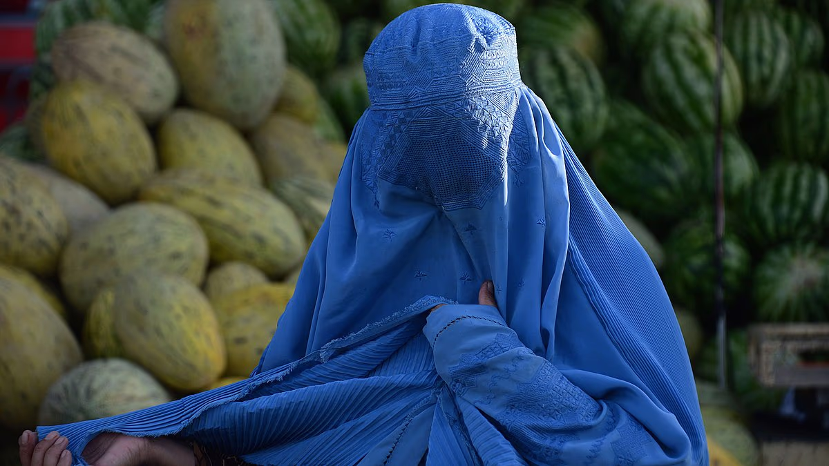 Portugal bans burqas: Face veils will mean fine of up to £3,475