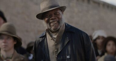 Samuel L. Jackson And Pierce Brosnan's 2025 Western Movie Is Finding Fans On Hulu