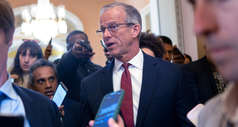 Senate Republicans head to White House amid stalemate on shutdown