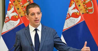 Serbian foreign minister proposes hosting Ukraine-Russia peace negotiations amid ongoing conflict