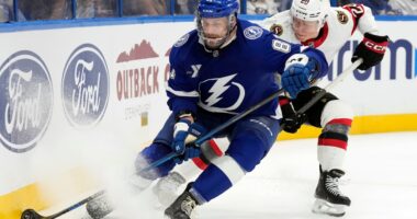 Shane Pinto scores tiebreaking goal late in 3rd and Senators beat Lightning 5-4