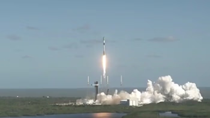 SpaceX plans Sunday launch from Florida coast