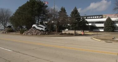Stellantis to reopen Belvidere, Illinois plant to produce Jeep Cherokee, Compass