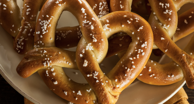 Students served pretzels sprinkled with oven cleaner, Oregon school confirms