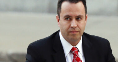 Subway Pervy Pitchman Jared Fogle Makes Sandwiches Behind Bars